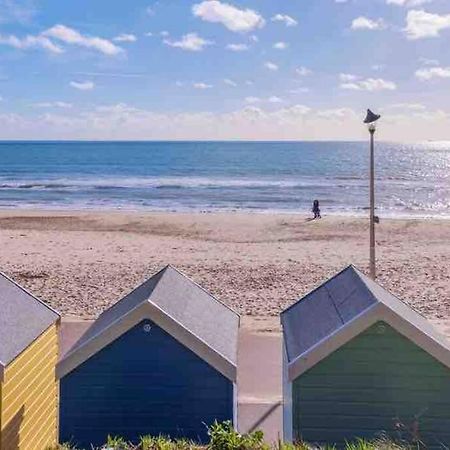 Spacious 4 Bed Rooms, Parking, Garden And Near Parks, Beaches And University Bournemouth Dış mekan fotoğraf